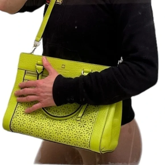 OFFERS Kate Spade, Leather Bag With Removeable Cross Strap Accidental BUY NOW - Picture 8 of 17